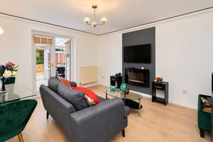 Lounge- click for photo gallery